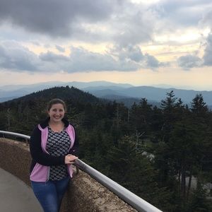 Meet your Posher, Tiffany